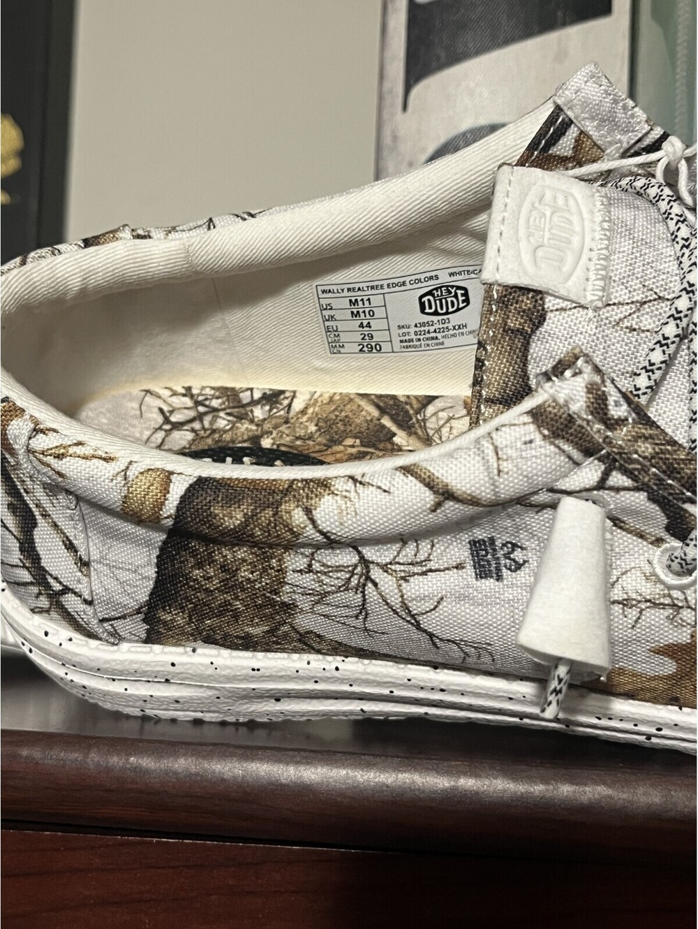 Hey Dudes Shoes Mens Size 11 Realtree Pittsburgh Penguins - Picture 5 of 5